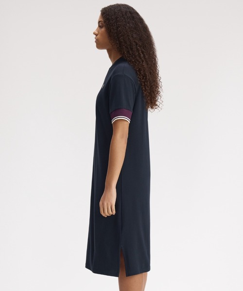 FRED PERRY(フレッドペリー)の「Contrast Cuff Pique T-Shirt Dress/コントラストカフ鹿の子Tシャツワンピース(ワンピース・レディース・ネイビー・10)」の6枚目の写真