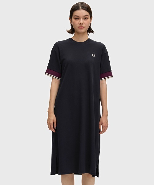 FRED PERRY(フレッドペリー)の「Contrast Cuff Pique T-Shirt Dress/コントラストカフ鹿の子Tシャツワンピース(ワンピース・レディース・ネイビー・10)」の11枚目の写真