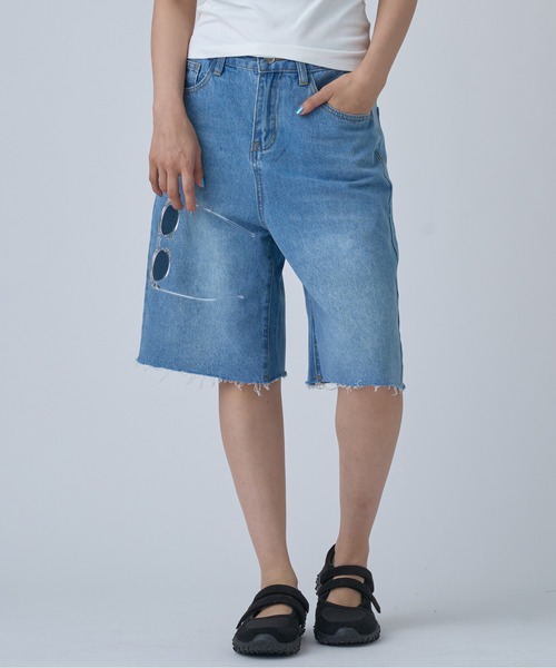 OFROOM(オフルーム)の「Cut Off Denim Shorts|カットオフデニムハーフパンツ(デニムパンツ・レディース・ブルー/ホワイト・SMALL/MEDIUM)」の10枚目の写真