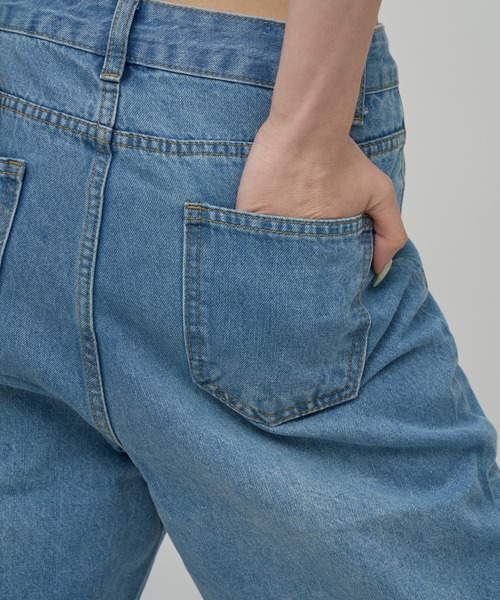OFROOM(オフルーム)の「Cut Off Denim Shorts|カットオフデニムハーフパンツ(デニムパンツ・レディース・ブルー/ホワイト・SMALL/MEDIUM)」の14枚目の写真