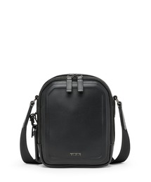 TUMI（トゥミ）の「Tumi 'Alpha Bravo - Annapolis' Zip Flap
