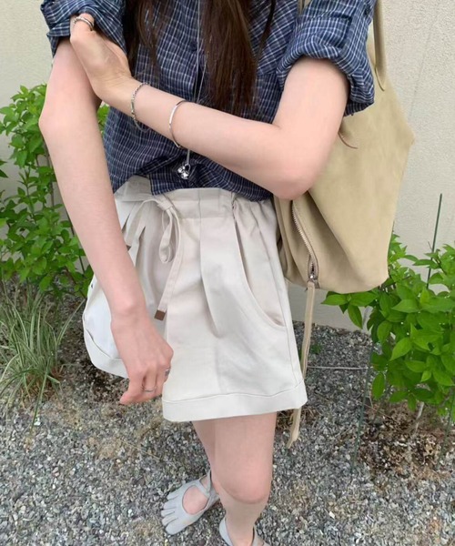 FACTOTUM(ファクトタム)の「プリーツショートパンツ(その他パンツ・レディース・ベージュ/キャメル・FREE)」の8枚目の写真