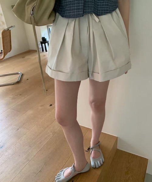 FACTOTUM(ファクトタム)の「プリーツショートパンツ(その他パンツ・レディース・ベージュ/キャメル・FREE)」の12枚目の写真