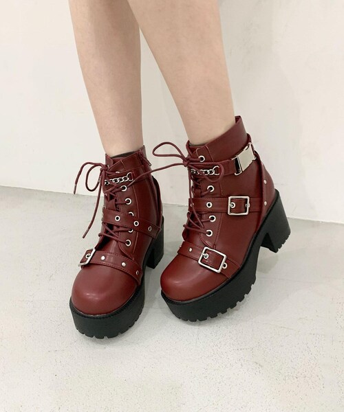 cs T&P(シーエスティーアンドピー)の「厚底ベルト付きブーツ(ブーツ・レディース・ワインレッド/ブラック・L/LL/XL/S/M)」の2枚目の写真