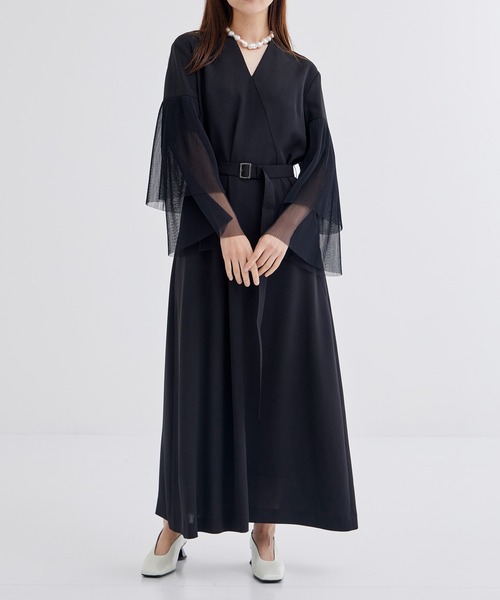 AKIRANAKA(アキラナカ)の「【AKIRANAKA/アキラナカ】Tiia pleats sleeve dress BK(ワンピース・レディース・ブラック・1/2)」の1枚目の写真
