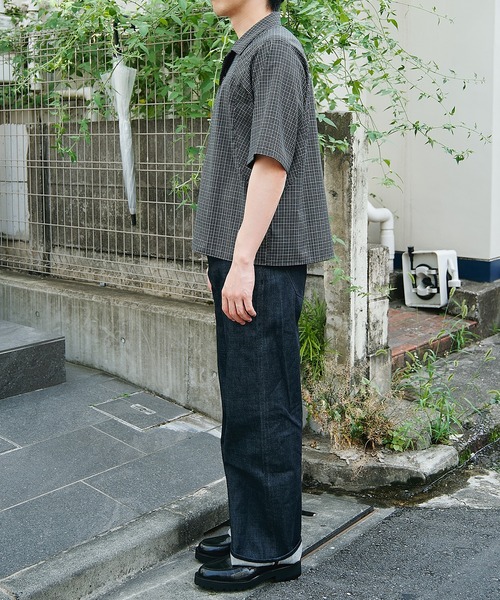 CONZ(コンズ)の「15oz selvedge loose fit jeans(デニムパンツ・メンズ・インディゴブルー・4/3/2/1)」の4枚目の写真