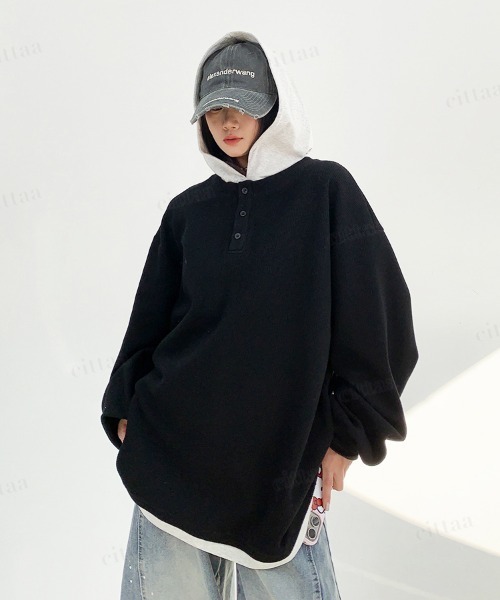 Dalfwin(ダールフィン)の「フード付きヘンリーネックレイヤード風デザイン長袖Tシャツ(Tシャツ/カットソー・レディース・ブラック・FREE)」の11枚目の写真