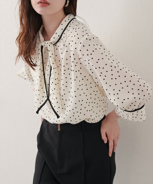 natural couture(ナチュラルクチュール)の「配色デザイン7分袖ブラウス(シャツ/ブラウス・レディース・ベージュ/オフホワイト/サックスブルー/ドット・FREE)」の20枚目の写真