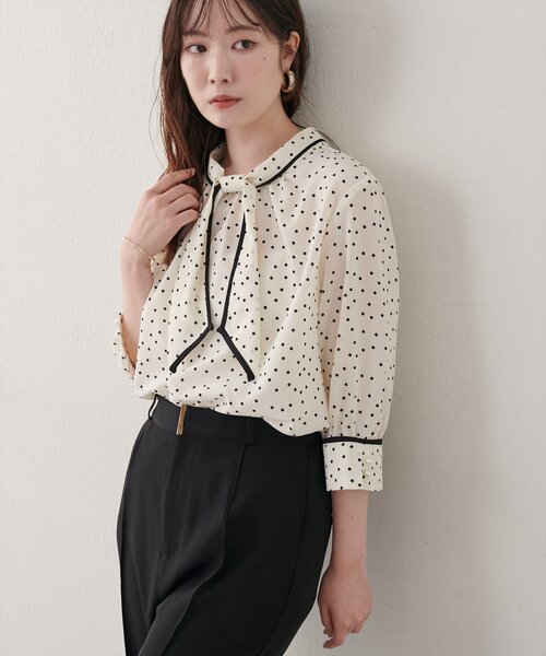 natural couture(ナチュラルクチュール)の「配色デザイン7分袖ブラウス(シャツ/ブラウス・レディース・ベージュ/オフホワイト/サックスブルー/ドット・FREE)」の22枚目の写真