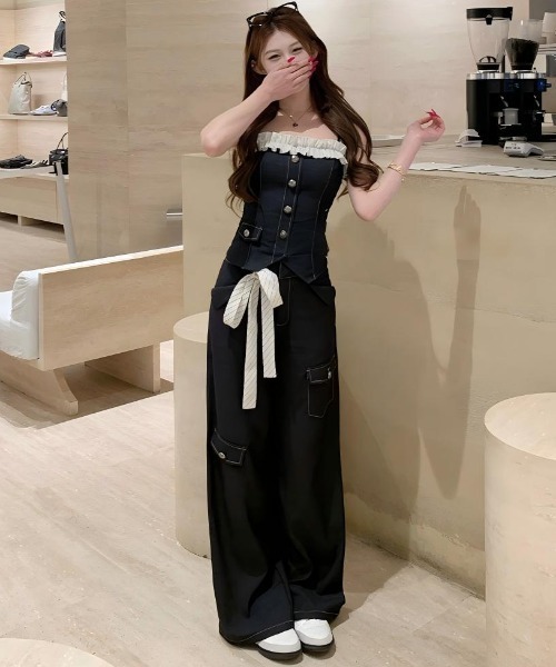Aelina(エリナ)の「ボートネック切り替えトップス&パンツセットアップ(セットアップ・レディース・インディゴブルー・S/M/L)」の3枚目の写真
