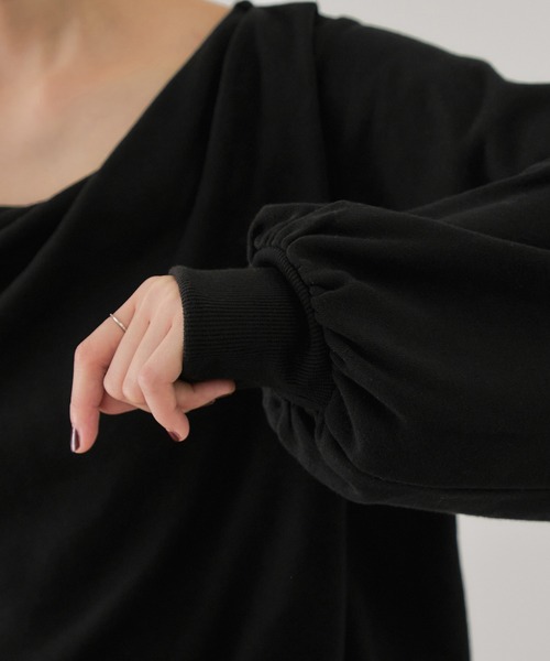 VIS(ビス)の「ワンポイント刺繍入りドレープスウェットプルオーバー(スウェット・レディース・サックスブルー/キナリ/ブラック/ライトグレー・FREE)」の17枚目の写真