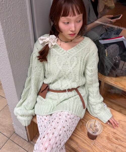 w closet（ダブルクローゼット）の「オーバーケーブルニット（ニット/セーター・レディース・ミント/グレー/サックスブルー/アイボリー・FREE）」の3枚目の写真