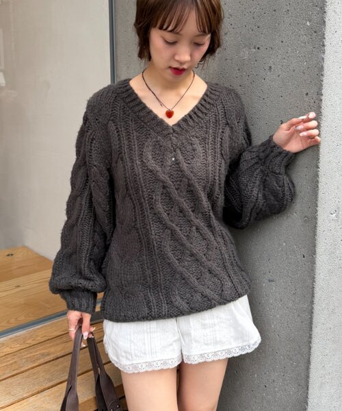 w closet（ダブルクローゼット）の「オーバーケーブルニット（ニット/セーター・レディース・ミント/グレー/サックスブルー/アイボリー・FREE）」の22枚目の写真