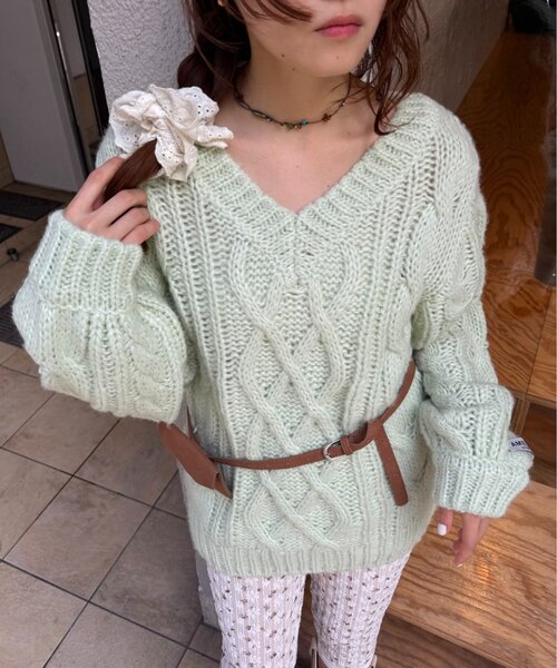 w closet（ダブルクローゼット）の「オーバーケーブルニット（ニット/セーター・レディース・ミント/グレー/サックスブルー/アイボリー・FREE）」の5枚目の写真