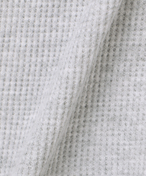 HANES（ヘインズ）の「限定展開 Hanes/ヘインズ BEEFY サーマルヘンリーネックロングスリーブ / HM4-S104（Tシャツ/カットソー・メンズ・ホワイト/グレー/ブラック・X-LARGE/SMALL/LARGE/MEDIUM）」の9枚目の写真