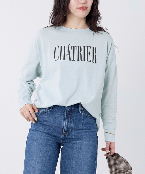 MICA&DEAL(マイカ&ディール)の「"CHATRIER"ロゴプリントロングTシャツ(Tシャツ/カットソー・レディース・オフホワイト/グレー/ライトブルー・FREE)」の1枚目の写真