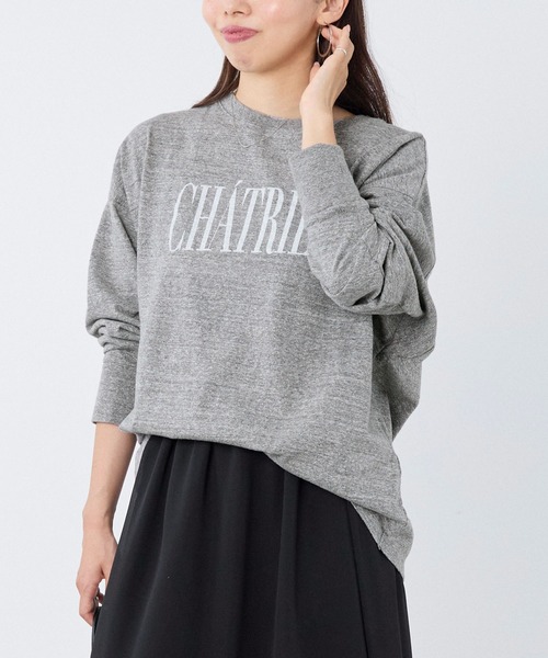 MICA&DEAL(マイカ&ディール)の「"CHATRIER"ロゴプリントロングTシャツ(Tシャツ/カットソー・レディース・オフホワイト/グレー/ライトブルー・FREE)」の4枚目の写真