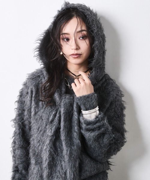 CHIC STYLE（シックスタイル）の「フード付クルーネックニット＜大きいサイズ有＞シックスタイル（ニット/セーター・レディース・ワイン/チャコール/アイボリー・5L/4L/3L/LL/L/M）」の11枚目の写真