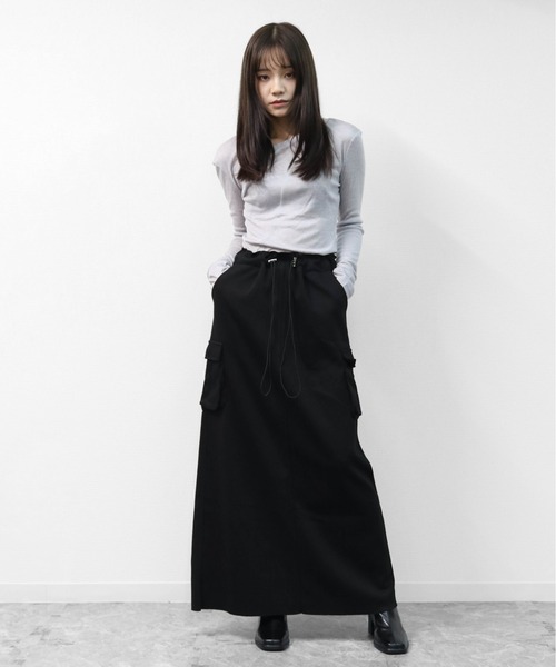 THE CELL.(ザセルドット)の「スウェットライク ロングカーゴスカート SWEAT-LIKE CARGO LONG SKIRT(スカート・レディース・ブラック/杢グレー・FREE)」の4枚目の写真