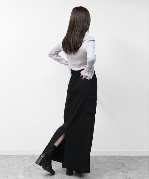 THE CELL.(ザセルドット)の「スウェットライク ロングカーゴスカート SWEAT-LIKE CARGO LONG SKIRT(スカート・レディース・ブラック/杢グレー・FREE)」の8枚目の写真