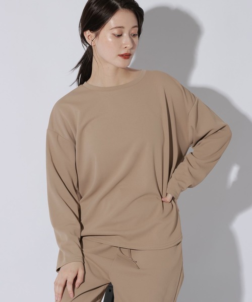 LAKOLE(ラコレ)の「<WARM>ラウンドヘム長袖T / 1056102(Tシャツ/カットソー・レディース・チャコール/サンドグレー/桜/ライトグリーン・FREE)」の2枚目の写真