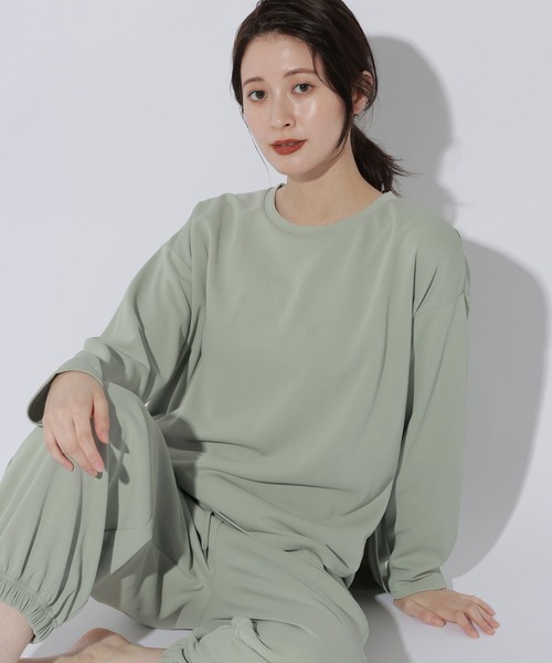 LAKOLE(ラコレ)の「<WARM>ラウンドヘム長袖T / 1056102(Tシャツ/カットソー・レディース・チャコール/サンドグレー/桜/ライトグリーン・FREE)」の3枚目の写真