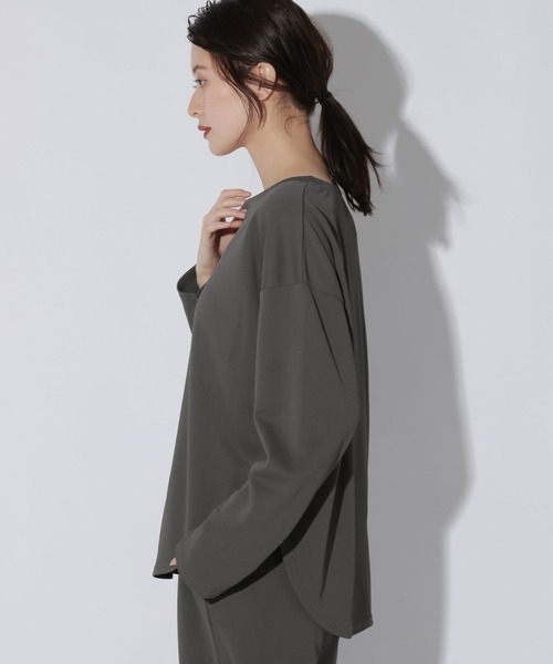 LAKOLE(ラコレ)の「<WARM>ラウンドヘム長袖T / 1056102(Tシャツ/カットソー・レディース・チャコール/サンドグレー/桜/ライトグリーン・FREE)」の9枚目の写真