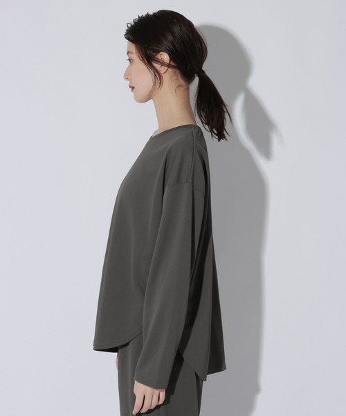 LAKOLE(ラコレ)の「<WARM>ラウンドヘム長袖T / 1056102(Tシャツ/カットソー・レディース・チャコール/サンドグレー/桜/ライトグリーン・FREE)」の14枚目の写真