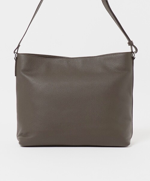 UNITED ARROWS(ユナイテッドアローズ)の「レザー ショルダー バッグ(ショルダーバッグ・メンズ・ダークブラウン/ブラック・FREE)」の5枚目の写真