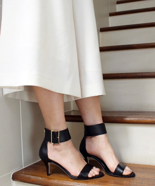 LE TALON（ルタロン）の「GRISE 7CMフトアンクルベルトサンダル◆	（サンダル・レディース・ブラック/ベージュ・35.5/36.5/37.5）」の9枚目の写真