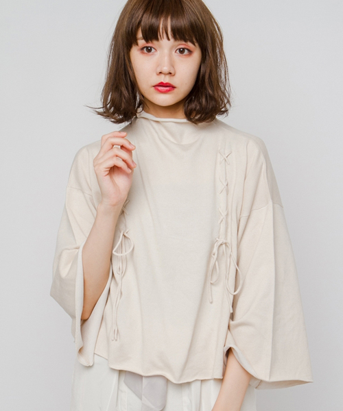 merry jenny（メリージェニー）の「フレアレースアップニット（ニット/セーター・レディース・ピンク/ベージュ/ブラック・FREE）」の3枚目の写真