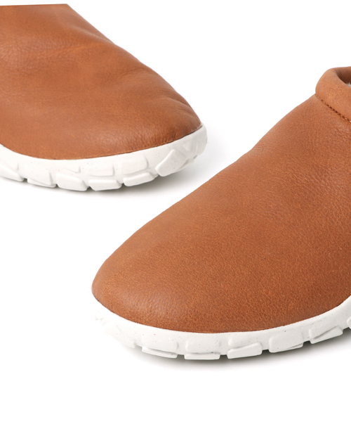 靴 NIKE AIR MOC BOMBER NIKE（ナイキ）の「NIKE AIR MOC BOMBER（スニーカー）」 - WEAR
