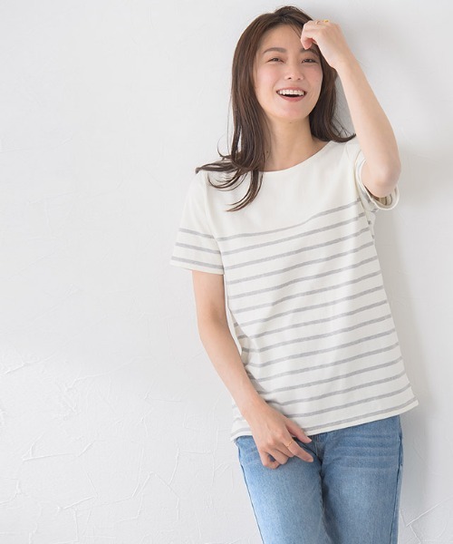 Pierrot（ピエロ）の「選べる地厚綿100％Tシャツ 3type（Tシャツ/カットソー・レディース・ホワイト系その他/ホワイト系その他5/ホワイト系その他6/ホワイト系その他3/ホワイト系その他4/ホワイト×グレー/ホワイト系その他2/ホワイト×ネイビー/ネイビー/ホワイト×レッド/ブルー系その他/カーキ/オフホワイト/ベージュ系その他/ベージュ系その他2・L/M/LL）」の7枚目の写真