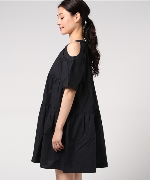 RODEO CROWNS WIDE BOWL（ロデオクラウンズワイドボウル）の「コットン ローン オフショルワンピース（ワンピース・レディース・レッド/オフホワイト/ブラック・FREE）」の11枚目の写真