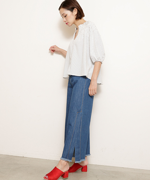 RAY CASSIN（レイカズン）の「ドット柄シャーリングブラウス（シャツ/ブラウス・レディース・ネイビー/ブラック/オフホワイト・FREE）」の12枚目の写真