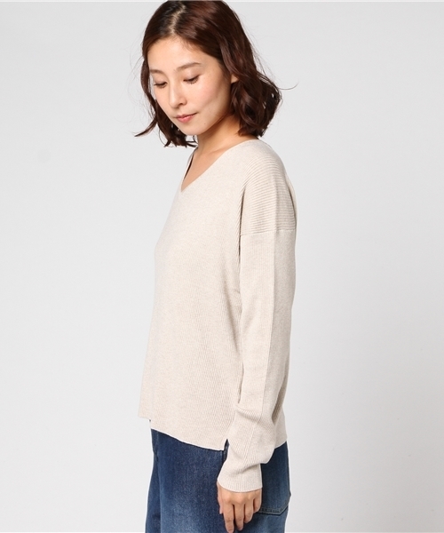 niko and...（ニコアンド）の「ビスナイロンVリブプルオーバー【niko and ...】（ニット/セーター・レディース・パープル/ベージュ/チャコール/ピンク・MEDIUM/LARGE）」の5枚目の写真