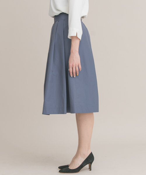 URBAN RESEARCH ROSSO WOMEN(アーバンリサーチ ロッソ)の「SILVERLIGHTS タフタタックスカート∴(スカート・レディース・ネイビー/キャメル/レッド・36/38)」の9枚目の写真
