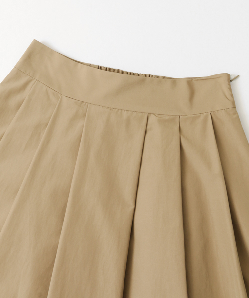 URBAN RESEARCH ROSSO WOMEN(アーバンリサーチ ロッソ)の「SILVERLIGHTS タフタタックスカート∴(スカート・レディース・ネイビー/キャメル/レッド・36/38)」の11枚目の写真