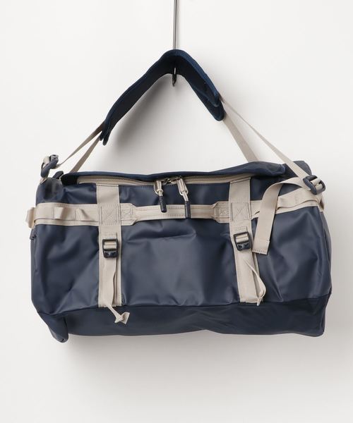THE NORTH FACE(ザノースフェイス)の「ザ・ノース・フェイス ドラムバッグ/ ベースキャンプダッフルS(ドラムバッグ・メンズ・ピンク系その他/レッド/グリーン系カモフラージュ/ネイビー/ホワイト×ブラック/ブラック/イエロー/グレー系その他/グリーン系その他/ブルー系その他3/ブルー/グレー・ONE SIZE)」の6枚目の写真