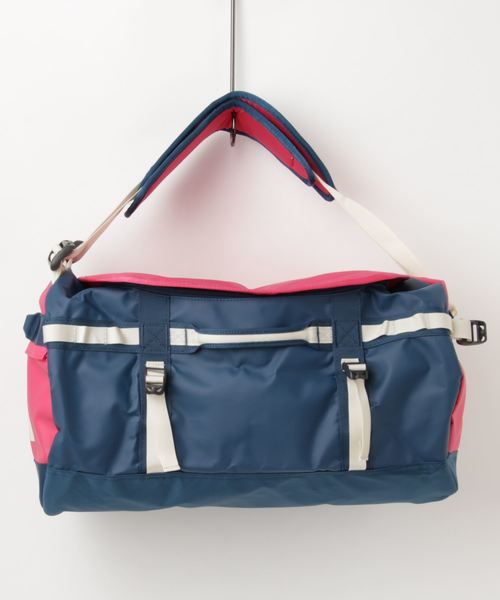 THE NORTH FACE(ザノースフェイス)の「ザ・ノース・フェイス ドラムバッグ/ ベースキャンプダッフルS(ドラムバッグ・メンズ・ピンク系その他/レッド/グリーン系カモフラージュ/ネイビー/ホワイト×ブラック/ブラック/イエロー/グレー系その他/グリーン系その他/ブルー系その他3/ブルー/グレー・ONE SIZE)」の10枚目の写真
