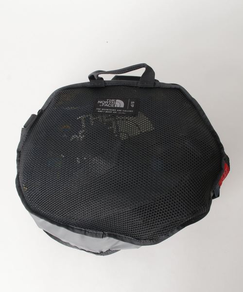 THE NORTH FACE(ザノースフェイス)の「ザ・ノース・フェイス ドラムバッグ/ ベースキャンプダッフルS(ドラムバッグ・メンズ・ピンク系その他/レッド/グリーン系カモフラージュ/ネイビー/ホワイト×ブラック/ブラック/イエロー/グレー系その他/グリーン系その他/ブルー系その他3/ブルー/グレー・ONE SIZE)」の15枚目の写真