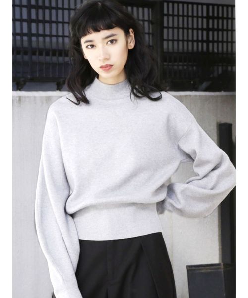 EMODA（エモダ）の「ミニマルパフニット（ニット/セーター・レディース・ホワイト/ブラック/グレー/ピンク・FREE）」の4枚目の写真