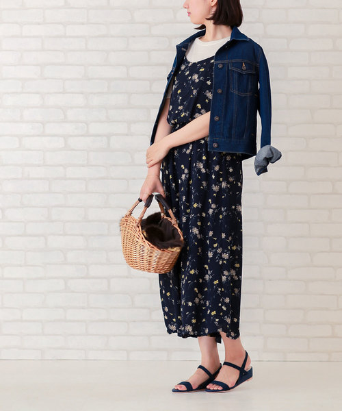 menue（メヌエ）の「3.5cmヒール ゴムストラップ 巻きヒールサンダル（サンダル・レディース・ネイビー/ブラック/スモークピンク/ブラウン系その他/その他/パイソン/ライトグレー/ガンメタ/ラベンダー/ブラック系その他/アッシュグレー/レオパード/その他1/ブラック系その他2/テラコッタ・3L/L/SS/S/LL/M）」の18枚目の写真