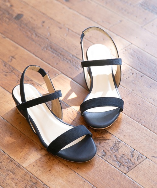 menue（メヌエ）の「3.5cmヒール ゴムストラップ 巻きヒールサンダル（サンダル・レディース・ネイビー/ブラック/スモークピンク/ブラウン系その他/その他/パイソン/ライトグレー/ガンメタ/ラベンダー/ブラック系その他/アッシュグレー/レオパード/その他1/ブラック系その他2/テラコッタ・3L/L/SS/S/LL/M）」の8枚目の写真