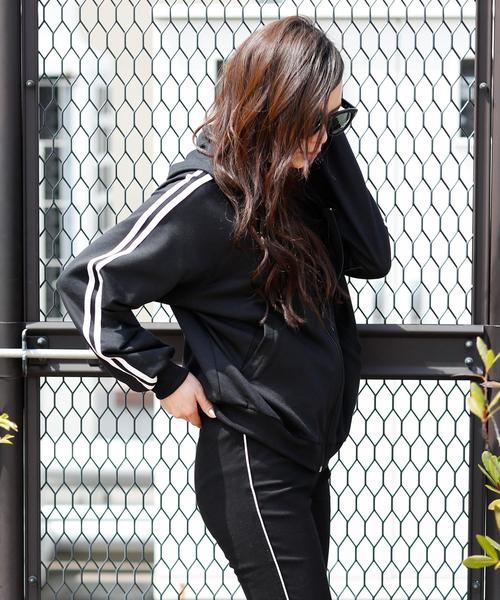 Girly Doll(ガーリードール)の「ラインパーカ(パーカー・レディース・ベージュ/ブラック/グレー/ネイビー/ダークグレー/グリーン/イエロー/グレー系その他/ベージュ系その他/ブラック系その他・1/2)」の15枚目の写真