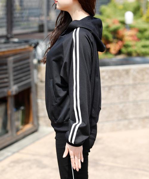 Girly Doll(ガーリードール)の「ラインパーカ(パーカー・レディース・ベージュ/ブラック/グレー/ネイビー/ダークグレー/グリーン/イエロー/グレー系その他/ベージュ系その他/ブラック系その他・1/2)」の20枚目の写真