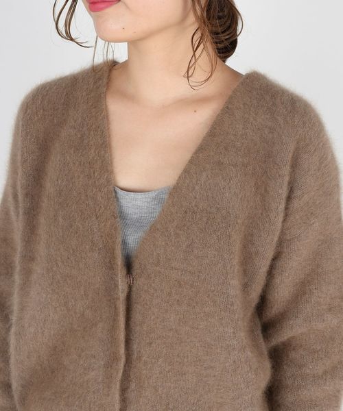 Khaju(カージュ)の「Khaju:Vネックベーシックカーディガン◇◇(カーディガン/ボレロ・レディース・ベージュ/ネイビー/レッド・ONE SIZE)」の10枚目の写真