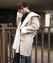 PAGEBOY�i�y�[�W�{�[�C�j�́u�t�F�C�N���[�g�����o�[�V�u���R�[�g�i���[�g���R�[�g�j�v