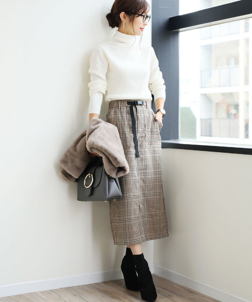 andme(アンドミー)の「ガンクラブチェックミモレ丈ベイカータイトスカート ウエストゴム(スカート・レディース・アイボリー/キャメル・M)」の22枚目の写真