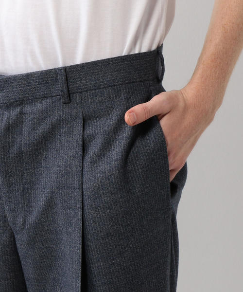 E.TAUTZ（イートウツ）の「＜E.TAUTZ ＞ PLEATED TROUSERS